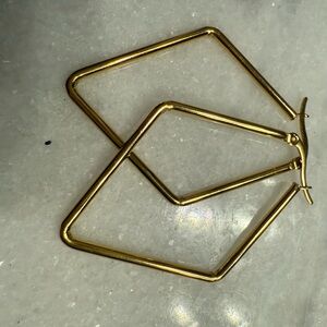 Kinsley Armelle Gold Square Hoop Earrings